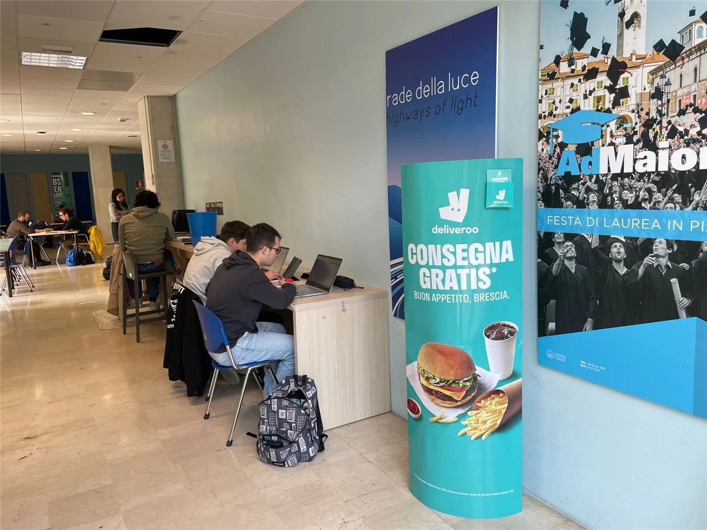 Totem Deliveroo in ateneo
